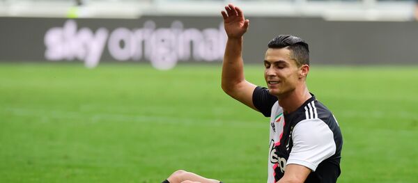 Португальский форвард туринского Ювентуса Криштиану Роналду  - Sputnik Беларусь