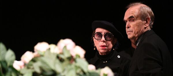 Актриса Инна Чурикова и режиссер Глеб Панфилов Актриса Инна Чурикова и режиссер Глеб Панфилов - Sputnik Беларусь