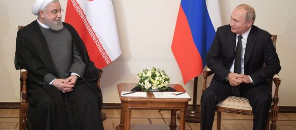 Президент РФ Владимир Путин и президент Исламской Республики Иран Хасан Роухани - Sputnik Беларусь