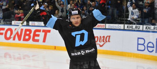 Форвард хоккейного Динамо-Минск Теему Пулккинен - Sputnik Беларусь