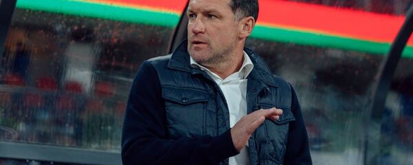 Главный тренер ФК Динамо-Минск Сергей Гуренко Главный тренер ФК Динамо-Минск Сергей Гуренко - Sputnik Беларусь