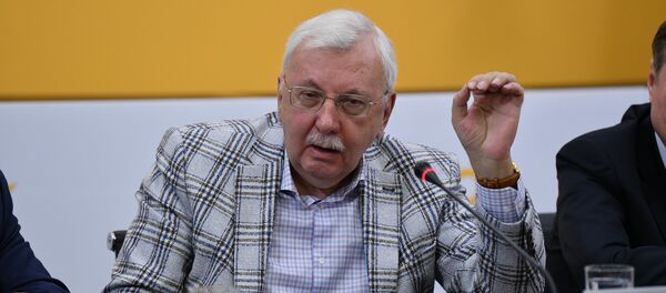 Декан Высшей школы телевидения МГУ имени Ломоносова Виталий Третьяков Декан Высшей школы телевидения МГУ имени Ломоносова Виталий Третьяков - Sputnik Беларусь