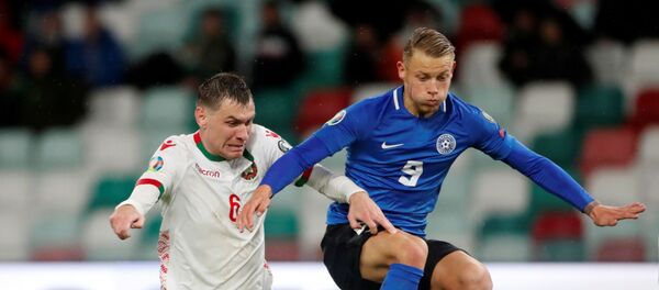 Сергей Политевич и Эрик Сорга, матч Беларусь - Эстония - Sputnik Беларусь