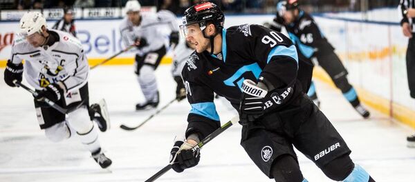 Хоккеист минского Динамо Илья Казьянин - Sputnik Беларусь