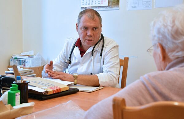 Дойдем до президента! Доктора восстановили, но пациенты опасаются за него - Sputnik Беларусь