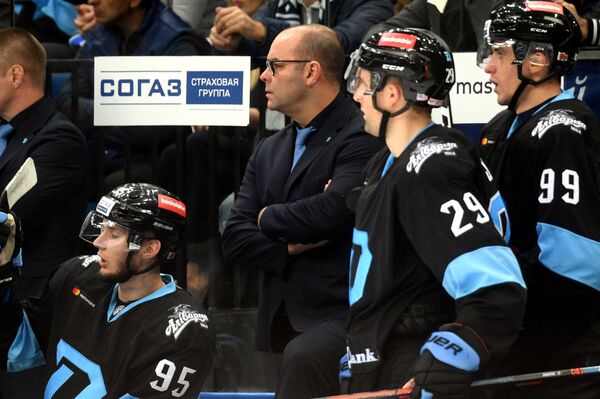 Шарангович и Колячонок тоже зубры, или Как легко построить силлогизм - Sputnik Беларусь