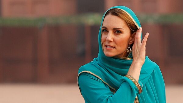 Герцогиня Кембриджская Кейт Миддлтон во время визита в Пакистан - Sputnik Беларусь