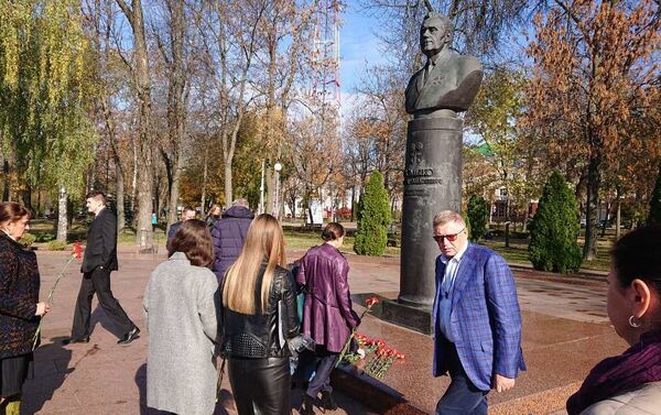 Памятник Андрею Громыко в Гомеле - Sputnik Беларусь