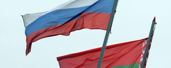 Сцягі Расіі і Беларусі, архіўнае фота Сцягі Расіі і Беларусі, архіўнае фота - Sputnik Беларусь