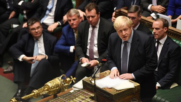 Премьер-министр Великобритании Борис Джонсон выступил перед голосованием по соглашению о Brexit - Sputnik Беларусь