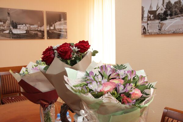 Пестрые орхидеи и гендерные стереотипы: новая глава района рассказала о планах Пестрые орхидеи и гендерные стереотипы: новая глава района рассказала о планах - Sputnik Беларусь