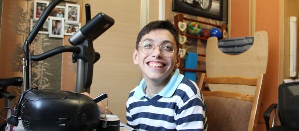 Каждый день Даниила расписан – ЛФК, езда на велосипеде, прогулка, домашние задания - Sputnik Беларусь