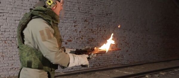 Проверка на прочность: как убить новейший автомат АК-12 - Sputnik Беларусь