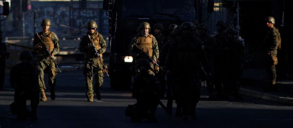 Для разгона антиправительственных протестов в Чили привлекли регулярные войска - Sputnik Беларусь