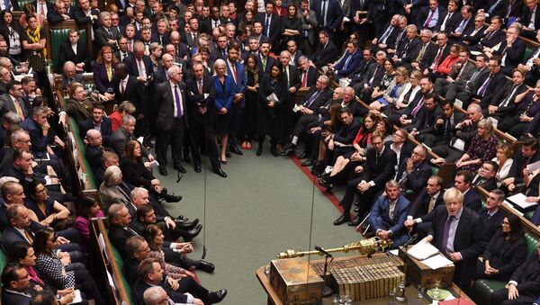Премьер-министр Великобритании Борис Джонсон выступает в Палате общин в Лондоне 22 октября 2019 года - Sputnik Беларусь