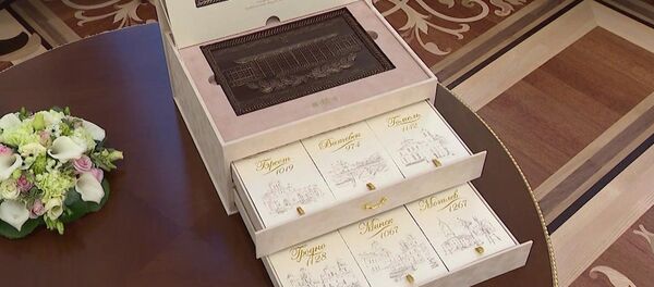 Набор шакаладу, які Лукашэнка падарыў прэзідэнту Кубы - Sputnik Беларусь