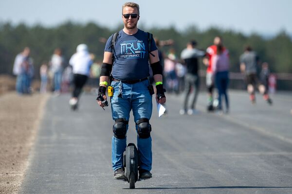 Концерт Monatik и фестиваль в Ботаническом: куда пойти 26 октября в Минске - Sputnik Беларусь