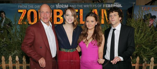 Раздражает всем, кроме одного: кому и зачем нужен второй Зомбилэнд  - Sputnik Беларусь