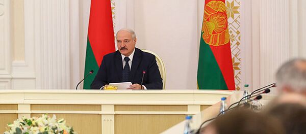 Сомнительные сайты, мессенджеры: как молодежь подсаживают на наркотики - Sputnik Беларусь