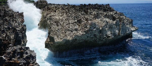 Скала на Бали, архивное фото - Sputnik Беларусь