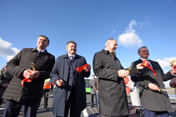 Всего два термошва? Румас в восторге от нового моста под Гомелем Всего два термошва? Румас в восторге от нового моста под Гомелем - Sputnik Беларусь