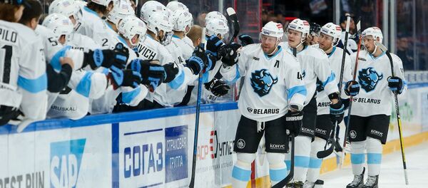 Хоккеисты минского Динамо - Sputnik Беларусь