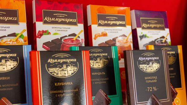 Вначале на фабрике хотели выпускать шоколад одного вида, который бы сдержал 72% какао-продуктов - Sputnik Беларусь