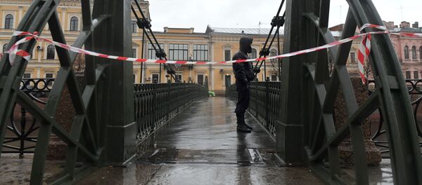 Следственные действия на реке Мойке в Санкт-Петербурге - Sputnik Беларусь