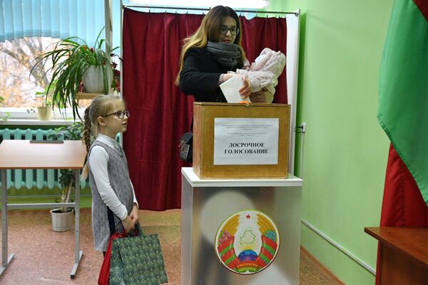 Парламентские выборы в Беларуси 2019 - Sputnik Беларусь