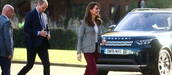 Герцоги Кембриджские посещают благотворительный фонд Give Us A Shout - Sputnik Беларусь