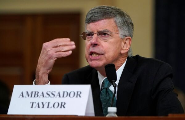 Начались слушания по импичменту Трампа, он снова обещает обнародовать звонок Начались слушания по импичменту Трампа, он снова обещает обнародовать звонок - Sputnik Беларусь