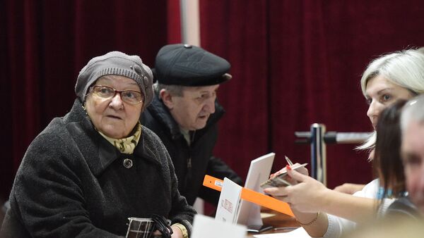 Избирательный участок №17 относится к показательным в Центральном районе Гомеля, и население об этом знает - Sputnik Беларусь