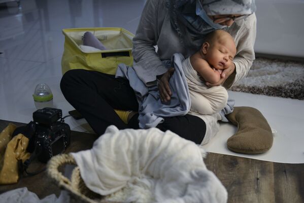 Фотограф из Индонезии делает чудные фото малышей - Sputnik Беларусь