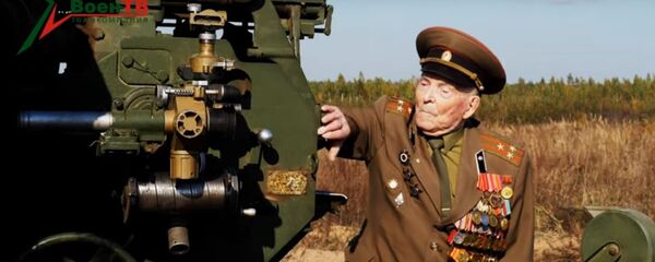 Відэафакт: ветэраны вайны далі агню з сучасных гармат Відэафакт: ветэраны вайны далі агню з сучасных гармат - Sputnik Беларусь