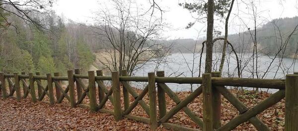 Экологические маршруты проходят по живописным местам, выходят к обрывистому берегу Немана и к карьерам Синька и Зеленка - Sputnik Беларусь