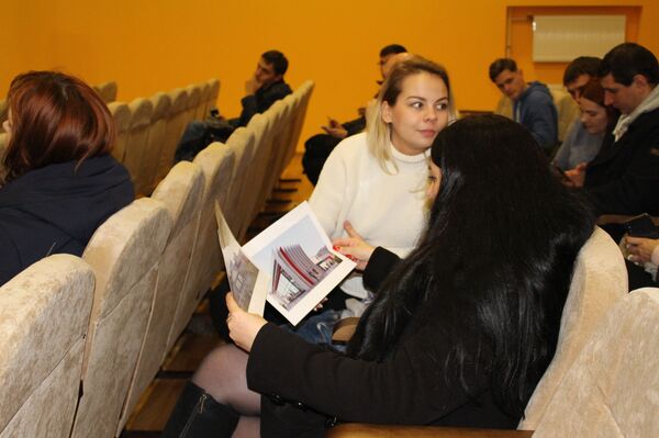 Бар во дворе? Новая стройка стала причиной волнений у жителей Гродно - Sputnik Беларусь