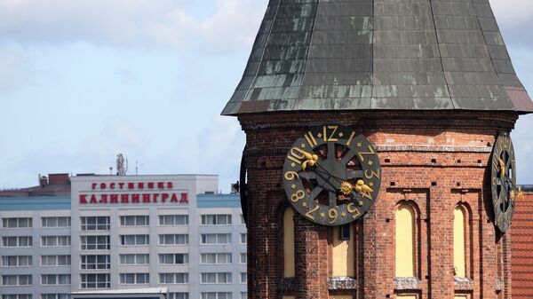 Трехсторонние башенные часы-куранты Кафедрального собора в Калининграде - Sputnik Беларусь