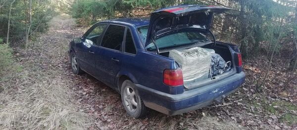 Машина с контрабандными сигаретами - Sputnik Беларусь