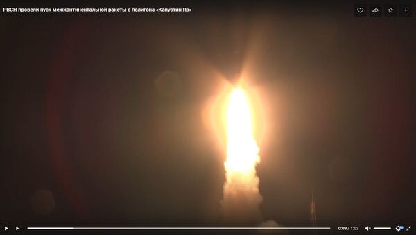 Мінабароны Расіі запусціла ракету Таполя, жыхары прынялі яе за камету - Sputnik Беларусь