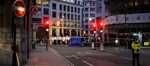 Полиция патрулирует мост в Лондоне после теракта - Sputnik Беларусь