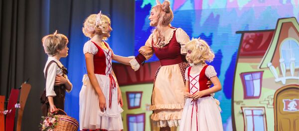 Спектакль Динь-дон, я ваша МАМА! - Sputnik Беларусь