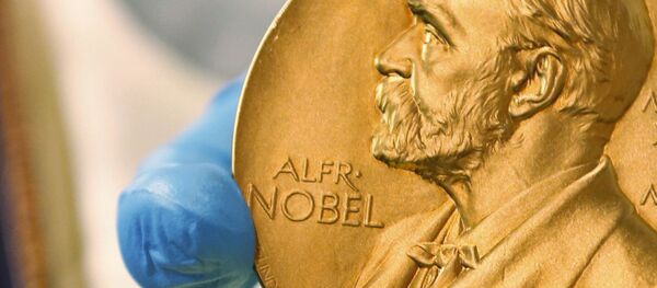 Золотая медаль Нобелевский премии Золотая медаль Нобелевский премии - Sputnik Беларусь