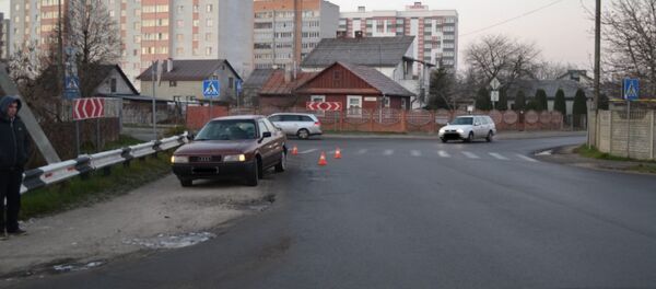 Машина сбила мальчика в Бресте - Sputnik Беларусь