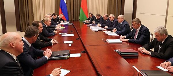 Перамовы Уладзіміра Пуціна і Аляксандра Лукашэнкі ў Сочы Перамовы Уладзіміра Пуціна і Аляксандра Лукашэнкі ў Сочы - Sputnik Беларусь