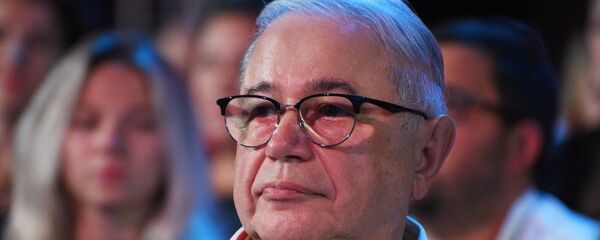 Писатель-юморист, народный артист РФ Евгений Петросян - Sputnik Беларусь