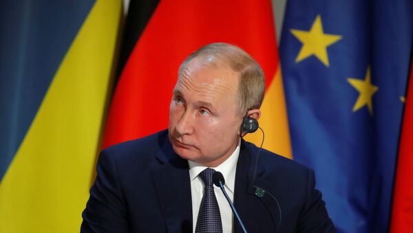 Владимир Путин на пресс-конференции в Париже по итогам саммита в нормандском формате - Sputnik Беларусь