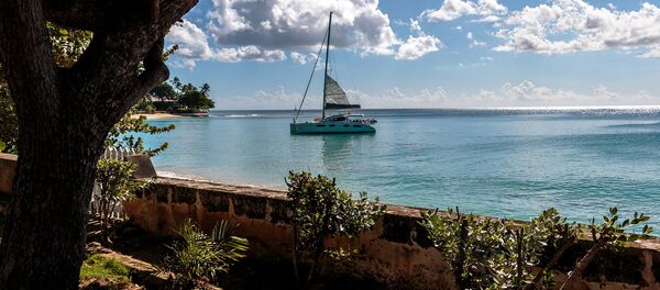 Парусное судно в море у острова Барбадос - Sputnik Беларусь