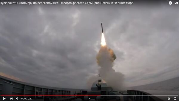 Адмирал Эссен отстрелялся Калибрами по береговым целям - видео - Sputnik Беларусь