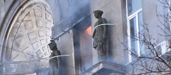 Пожар в Одесском колледже экономики, права и гостинично-ресторанного бизнеса - Sputnik Беларусь