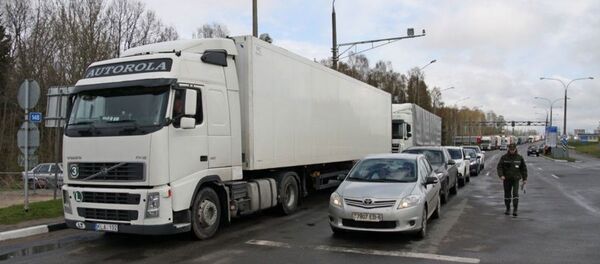 Очередь на границе - Sputnik Беларусь